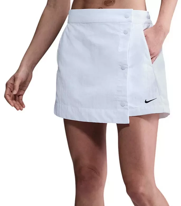 Nike Women's Sportswear Essential 3" Mid-Rise Woven Skort