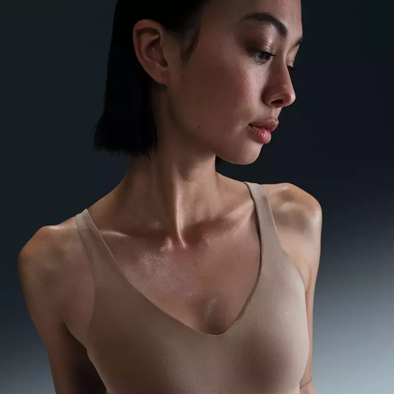 Nike Women's Alate Medium Support Longline Padded Sports Bra